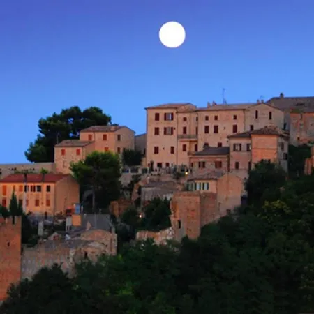 Sospeso Fra Cielo E Mare * Cupra Marittima