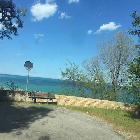 Sospeso Fra Cielo E Mare * Cupra Marittima