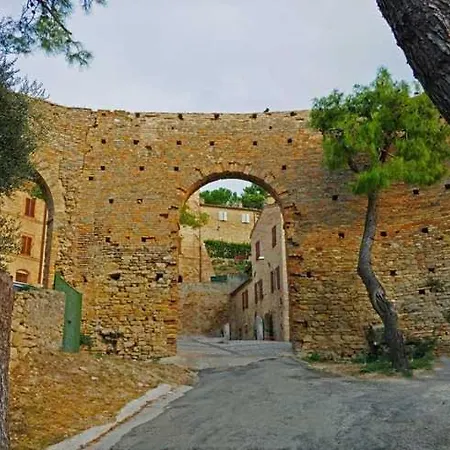 Sospeso Fra Cielo E Mare * Cupra Marittima